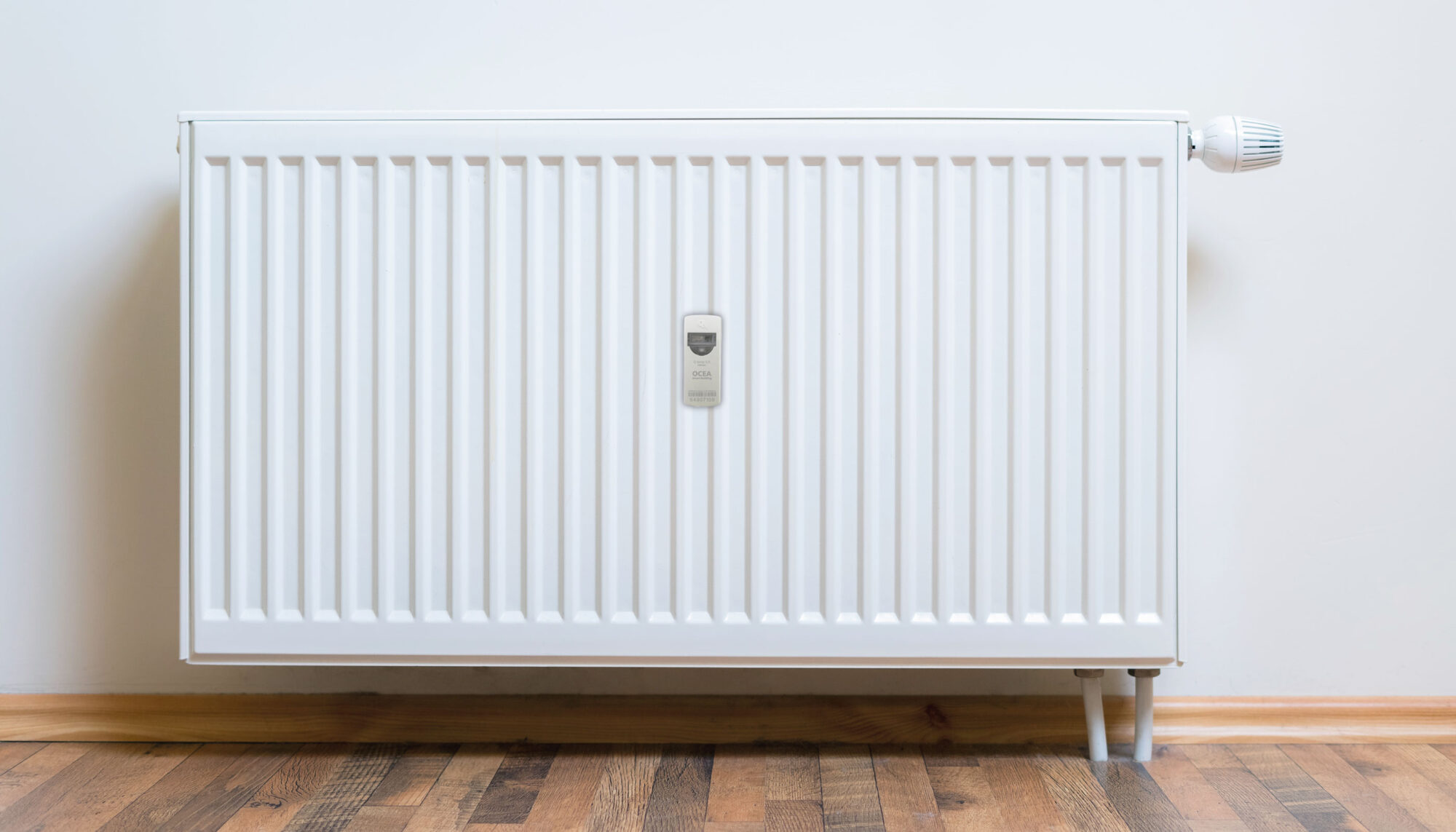 Chauffage en copropriété : radiateur installé dans un appartement bénéficiant d'un système de répartition des frais de chauffage pour maîtriser ses charges et se conformer à la loi avec OCEA Smart Building